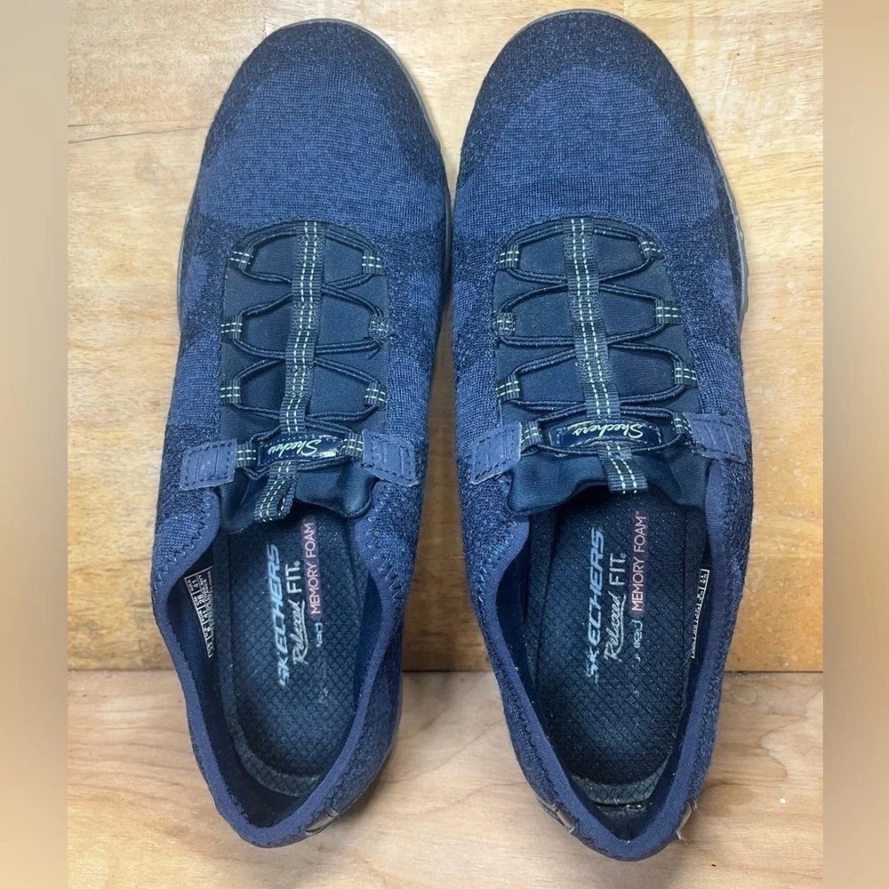 Skechers Breathe Easy Relaxed Fit Womens Sz 11 Slip On Shoes Sneakers Navy Blue - Picture 6 of 8
